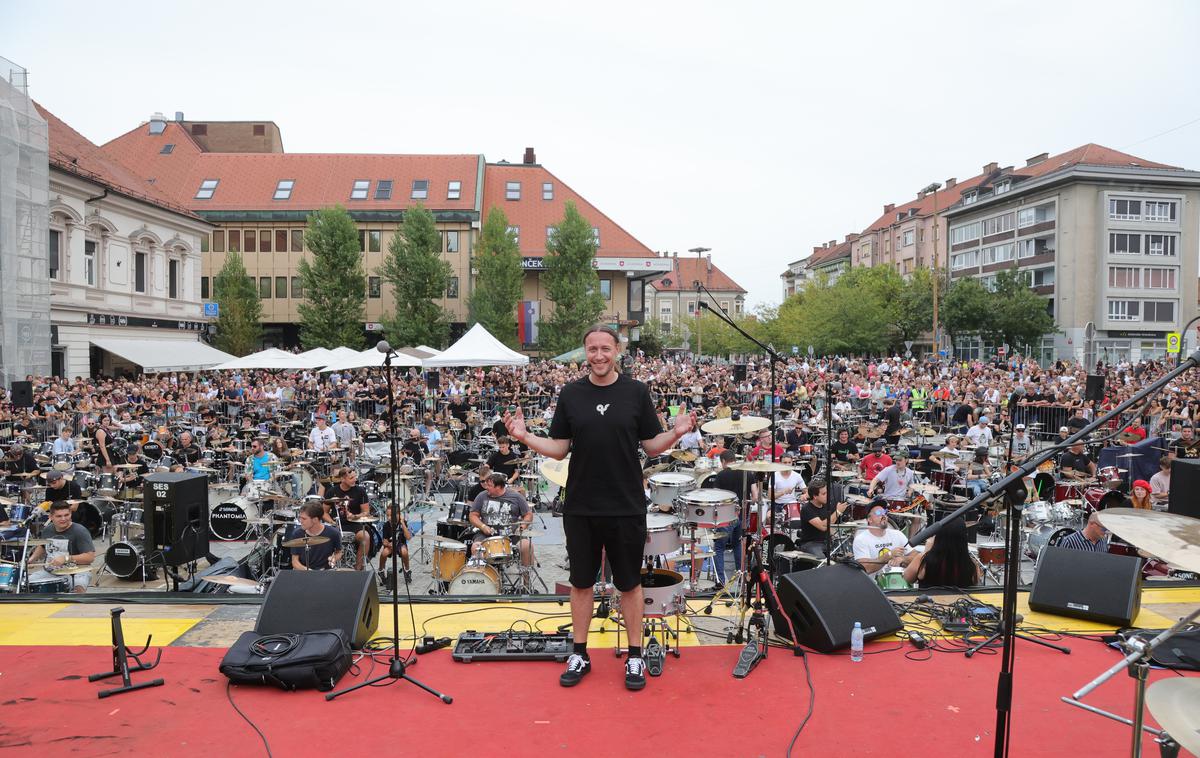 Sokijevih 130, Maribor | Akcijo 20 za 20 je Soki začel ob 20-letnici svoje glasbene kariere, zdaj pa jo uspešno razvija naprej. | Foto Mediaspeed