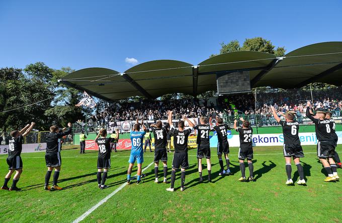 Navijači Mure, če bodo zadovoljili kriterijem ob vstopu na stadion, bodo lahko prvič po dolgem času spremljali ljubljence na delu v Fazaneriji! | Foto: Mario Horvat/Sportida