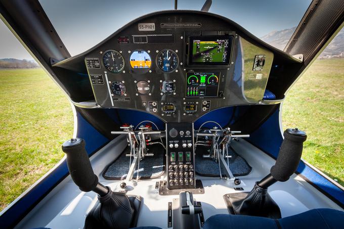 Delovni prostor v Pipistrelovem električnem letalu. | Foto: Pipistrel