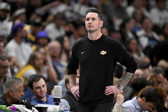 JJ Redick je sploh prvo sezono glavni trener. Zaradi slabe rotacije je zdaj deležen ostrih kritik. | Foto: Reuters