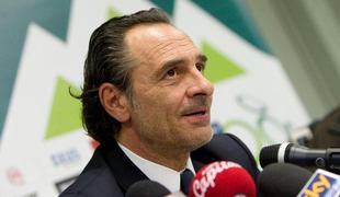 Prandelli izgubil Criscita ter črtal Ranocchio in Destra