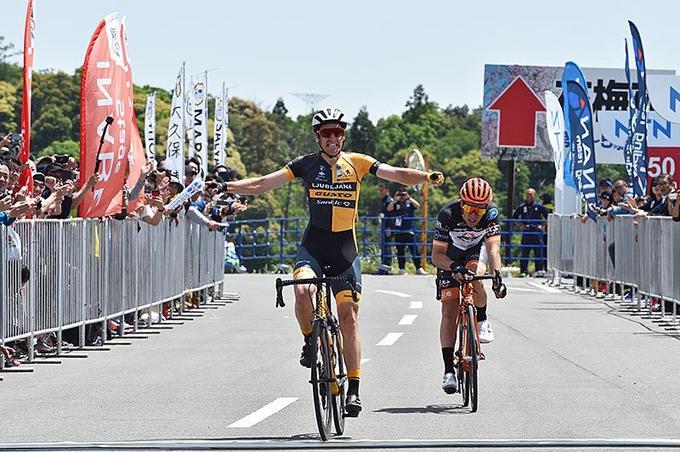 "V zadnjih letih sem si najbolj želel zmage na eni od evropskih dirk. Katerikoli. Leta 2019 mi je to uspelo, zmagal sem na eni od italijanskih dirk (65. izvedba dirke Trofeo Alcide Degasperi), kar je bilo zame veliko zadoščenje." | Foto: osebni arhiv/Lana Kokl