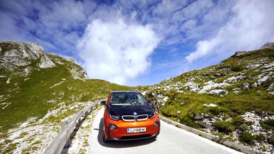 BMW i3 in Mangartsko sedlo: s slovensko energijo na najvišjo cesto pri nas