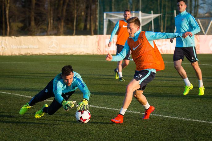 Jan Koprivec | Vratar Jan Koprivec se seli na Škotsko. | Foto Žiga Zupan/Sportida