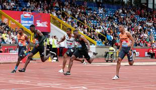 Shaunae Miller-Uibo pred Dino Asher-Smith v Birminghamu