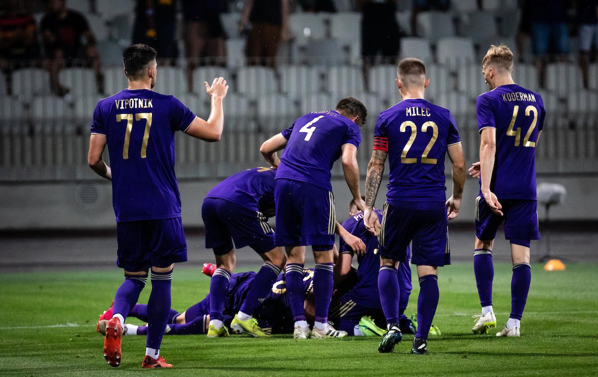 NK Maribor Urartu | Mariborčani so le dan po zmagi nad Urartujem odigrali še eno tekmo, na kateri pa so dobili priložnost tisti, ki proti Armencem niso prebili na igrišču veliko minut. | Foto Blaž Weindorfer/Sportida