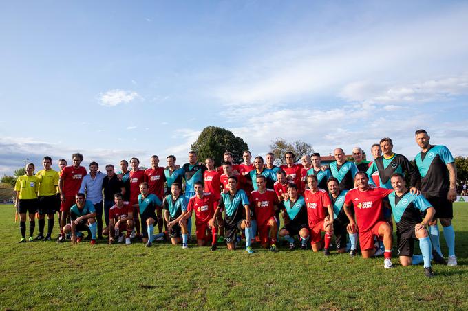 Poskrbeli so za nepozaben nogometni dogodek, kot mu športna Slovenija zaradi prepoznavnosti nastopajočih še ni bila priča. | Foto: Urban Urbanc/Sportida