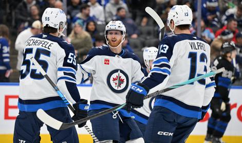 Winnipeg Jets lovijo vrh zahoda