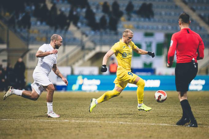 Zeni Husmani je vodilnemu Kopru zabil dva gola. | Foto: Grega Valančič/Sportida