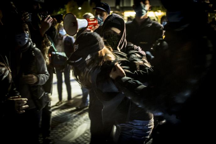 Protest Ljubljana | Na policiji ostro zavračajo očitke o nasilju nad udeleženci petkovega protestnega shoda. | Foto Ana Kovač