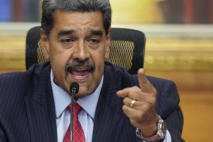 Nicolas Maduro | Nicolas Maduro je že v ponedeljek pozval podpornike, naj prenehajo uporabljati storitev za sporočanje WhatsApp, češ da jo uporabljajo za "tehnološki imperializem". | Foto Guliverimage