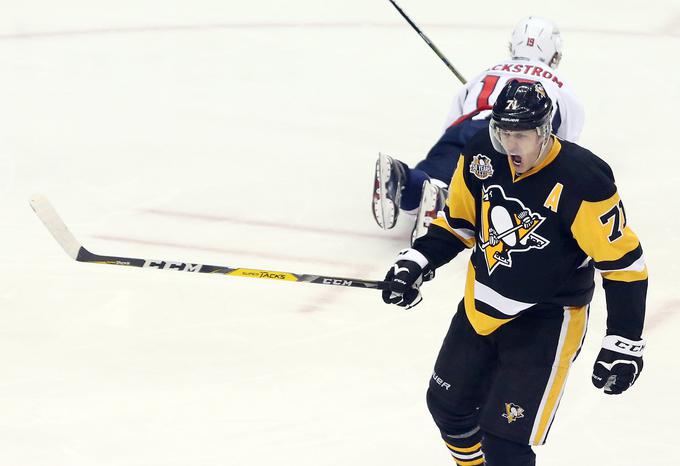 Rus Jevgenij Malkin je na festivalu zadetkov v Pittsburghu dosegel tri zadetke. | Foto: Guliverimage/Getty Images