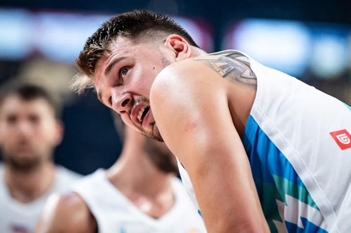 slovenska košarkarska reprezentanca Slovenija : Zelenortski otoki SP 2023 Luka Dončić | V kanadski izbrani vrsti so dan pred srečanjem s Slovenijo govorili predvsem o Luki Dončiću. | Foto FIBA