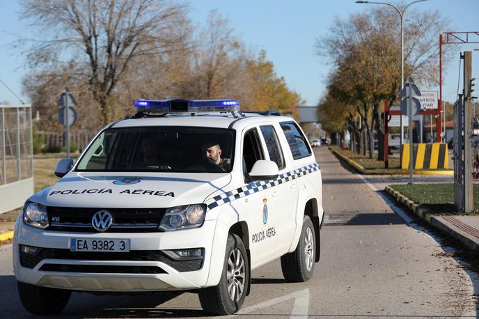 Španija, bomba, vojaško oporišče | Prebivalci občine Vilanova de Arousa so sicer v nedeljo praznovali dan svojega zavetnika San Miguela de Deira. Festivala se pogosto udeležijo tudi številni prebivalci sosednjih občin. Fotografija je simbolična. | Foto Reuters