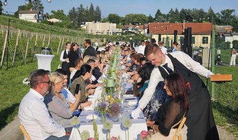 V Mariboru priredili čarobno večerjo med vinogradi