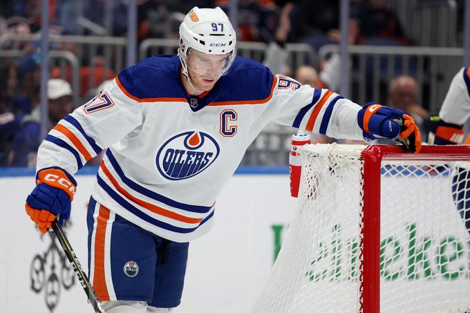 Connor McDavid se je vpisal med strelce še na peti zaporedni tekmi. | Foto: Reuters