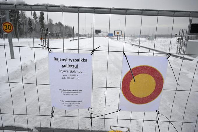 Vlada se je odločila, da bo vzhodna meja ostala zaprta, z izjemo dveh mejnih prehodov, in sicer prehodov Vaalimaa in Niirala. | Foto: Reuters