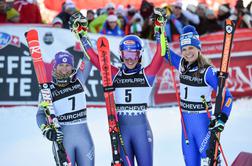 Mikaela Shiffrin premočno zmagala, Ana Drev na koncu 11.