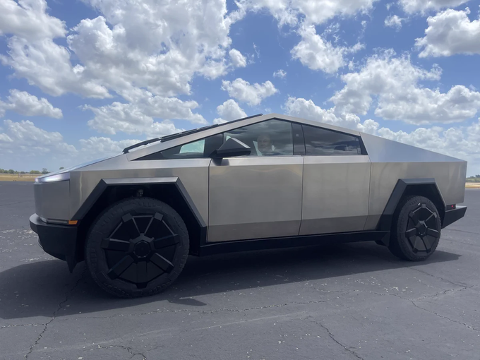 Elon Musk cybertruck | Foto: Tesla