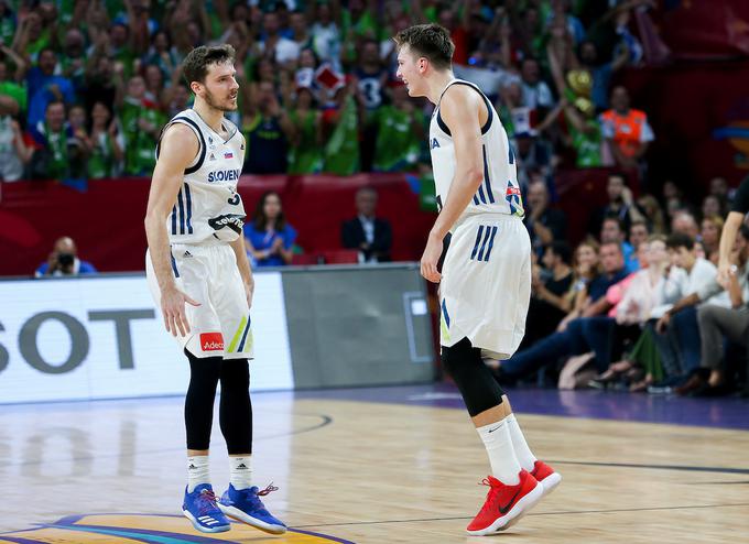 Dragić in Dončić - tvorca velikega uspeha. | Foto: Vid Ponikvar