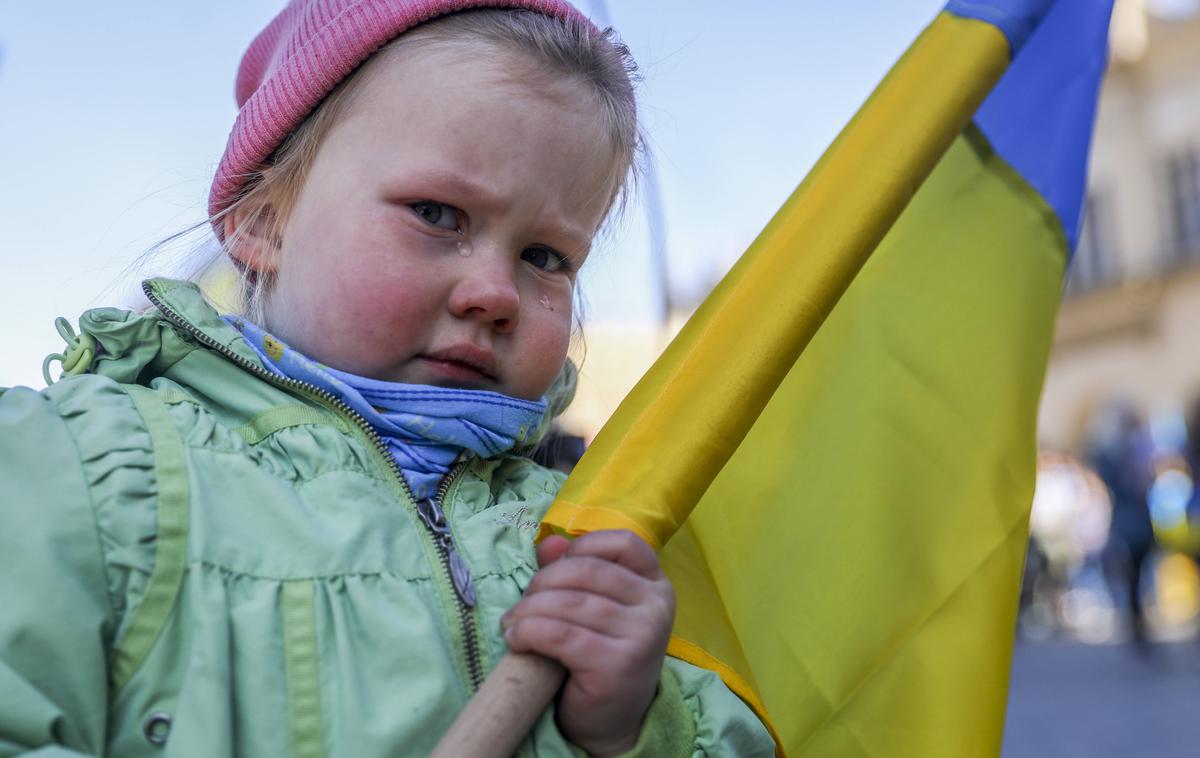 Ukrajina deklica | Na letni ravni v programu rehabilitacije se bo lahko zvrstilo do 1.500 otrok in mladih s posebnimi potrebami. | Foto Guliverimage