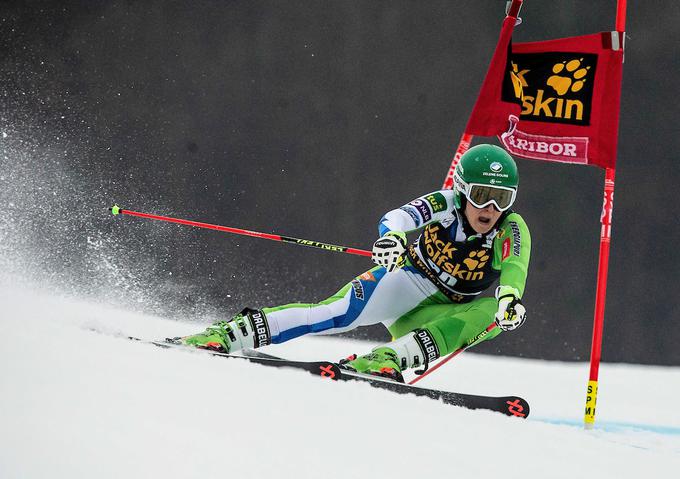 Tina Robnik znova na tekmi svetovnega pokala. | Foto: Vid Ponikvar