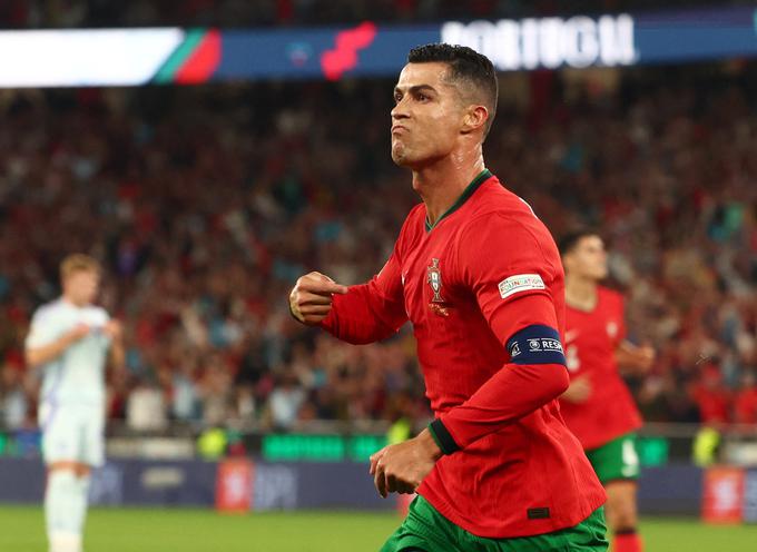  Cristiano Ronaldo po golu za zmago z 2:1. | Foto: Reuters