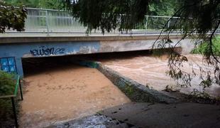 To so posledice prvega vala obilnih padavin. Sledi še drugi val. #foto #video