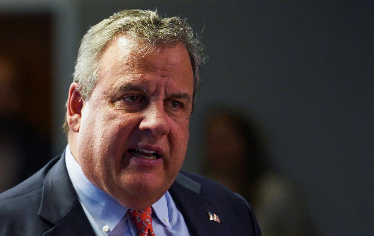 Chris Christie, guverner, kandidat za predsednika ZDA | Christie je v govoru kritiziral tudi preostale kandidate za republikansko nominacijo, ki pravijo, da Američanov ne bi smelo skrbeti dogajanje v Ukrajini. Podrobno se je posvetil tudi zgodovini ZDA. | Foto Reuters