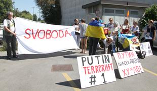 V Ljubljani protest Ukrajincev proti Putinu: Rusija je agresivna država #foto