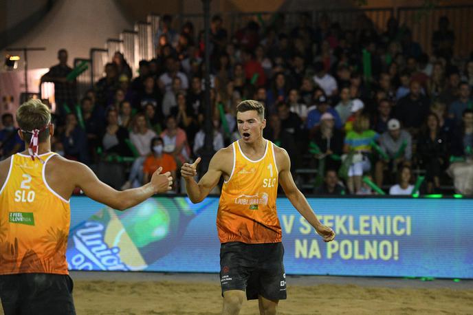 Odbojka na mivki 2021 Ljubljana | Slovenska odbojkarja Alan Košenina in Rok Bračko sta izgubila v finalu, a sta turnir v Ljubljani zapuščala prezadovoljna. | Foto Aleš Oblak