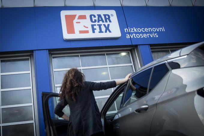 Brez težav in iskanja najboljšega ponudnika  - Nataša zavije v servis Car Fix, kjer imajo resnično ugodne cene in kjer poskrbijo, da bo njen avtomobil na cesti vedno brezhiben. | Foto: Ana Kovač