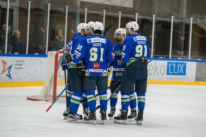 slovenska hokejska reprezentanca Madžarska Bled | Slovensko hokejsko reprezentanco med 29. aprilom in 5. majem čaka svetovno prvenstvo skupine B, na katerem se bo v družbi Kazahstana, Belorusije, Madžarske, Južne Koreje in Litve borila za eno od prvih dveh mest, ki vodita v elito. | Foto Peter Podobnik/Sportida