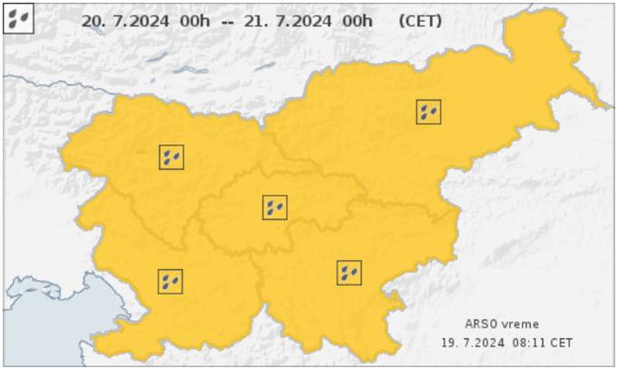 Agencija za okolje je za celotno državo izdala oranžno opozorilo zaradi nevarnosti hudourniških poplav in poplav meteorne vode. "Ob tako močnih padavinah, kljub trenutni suši, pričakujemo zelo hiter porast predvsem hudourniških vodotokov ter seveda meteornih voda. Situacija je potencialno nevarna, zato bomo po potrebi vremensko opozorilo zaostrili," so sporočili. | Foto: Arso