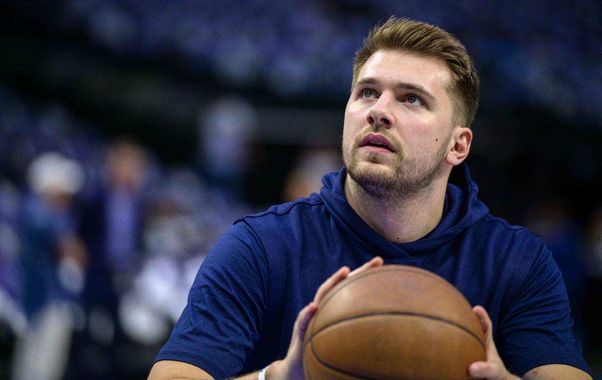 Luka Dončić | Luka Dončić je na tretji tekmi dosegel 40 točk, a je Dallas kljub temu ostal praznih rok.  | Foto Reuters