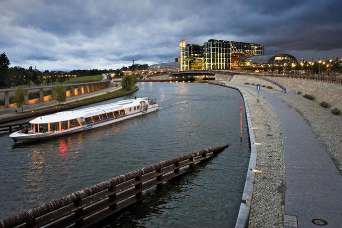 Berlin | Nemčija je proizvodno središče Evrope, ki zaradi svojega izvozno usmerjenega gospodarstva, staranja prebivalstva in nizke rodnosti potrebuje vedno nove in nove prišleke. | Foto Guliverimage