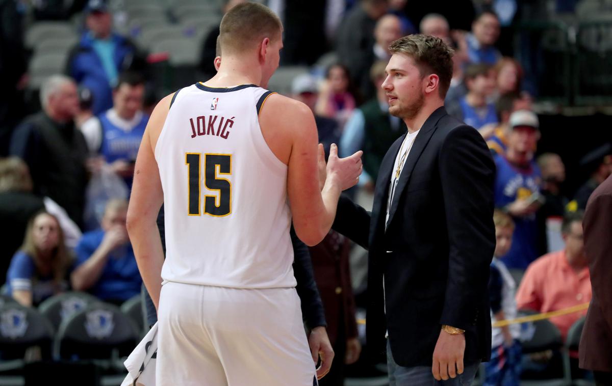 Nikola Jokić in Luka Dončić | Nikola Jokić v prvi peterki lige, Luka Dončić pa v prvi peterki novincev. | Foto Getty Images