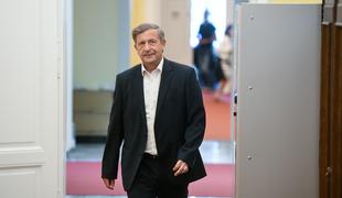 Erjavec pričakuje, da bo Slovenija razvezala obrambni mošnjiček