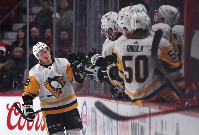 Jake Guentzel je k zmagi Pittsburgha s 5:1 nad Montrealom prispeval dva zadetka in dve podaji. | Foto: Reuters