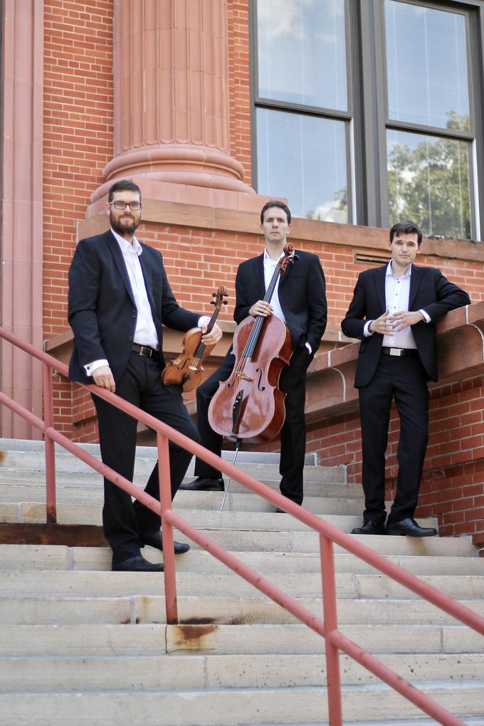 Gal je tudi član zasedbe Colorado Piano Trio. | Foto: Jessica Bachman