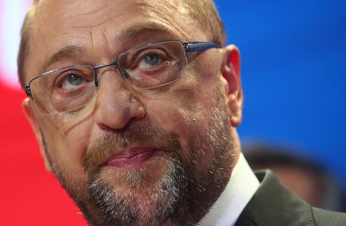 Kje so časi, ko so nemške socialdemokrate vodili karizmatični politiki, kot so bili Willy Brandt, Helmut Schmidt ali Gerhard Schröder? Letošnji kanclerski kandidat Martin Schulz je daleč od teh idealov. | Foto: Reuters