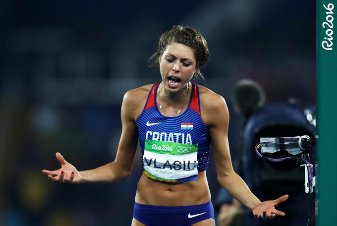 Hrvaška skakalka v višino Blanka Vlašić je prišla do bronaste medalje, premoč je morala priznati Španki Beiti in Bolgarki Demirevi. | Foto: Getty Images