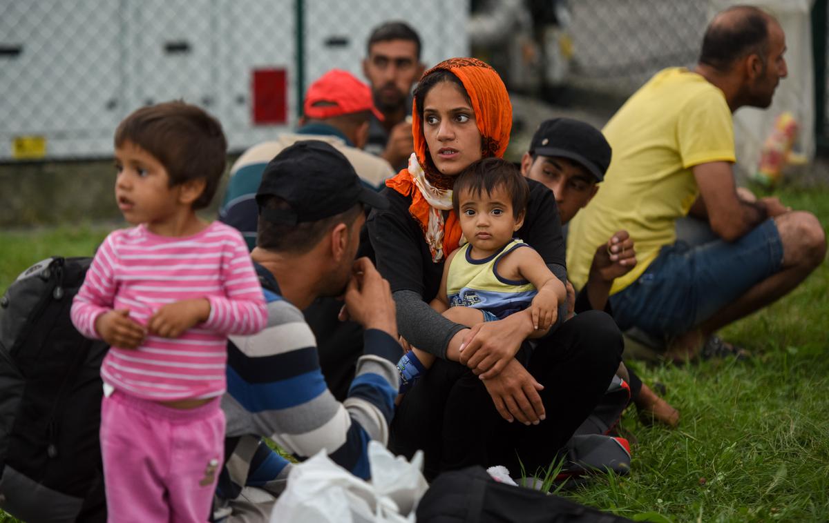 begunci | Nova zakonodaja bo pomenila še eno omejitev za migrante in jim bo oteževala začetek novega življenja.  | Foto STA