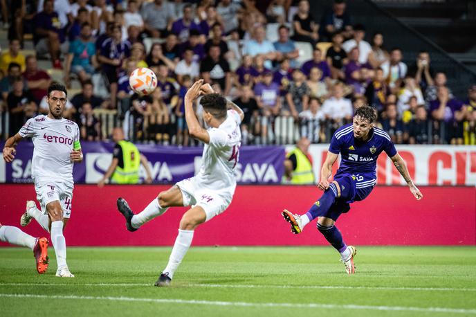 Maribor Cluj | Maribor tudi na četrti evropski tekmi doma ni dal gola, a ima aktiven izid. | Foto Blaž Weindorfer/Sportida