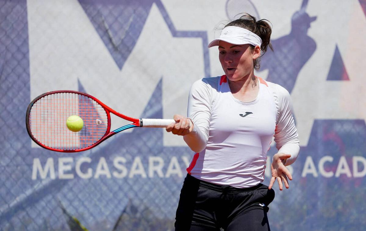 Tamara Zidanšek | Tamara Zidanšek je bila neuspešna v uvodnem krogu turnirja na travi v Berlinu serije WTA 500. | Foto Teniška zveza Slovenije