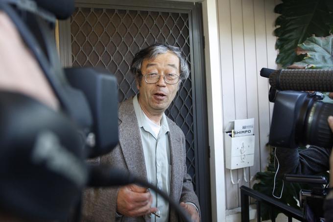 Spektakularno napihnjena zgodba se je končala klavrno, ko je Dorian Nakamoto, po izobrazbi sicer fizik, priznal, da še nikoli ni slišal za bitcoin in da je mislil, da ga sprašujejo o njegovem delu za vojsko.  | Foto: Reuters