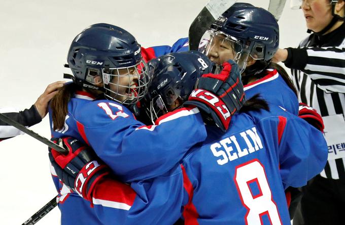 Veselje Korejk ob znižanju na 1:2. | Foto: Reuters