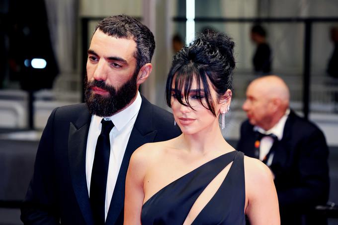 Francoski režiser Romain Gavras in Dua Lipa sta se razšla v začetku decembra. | Foto: Guliverimage