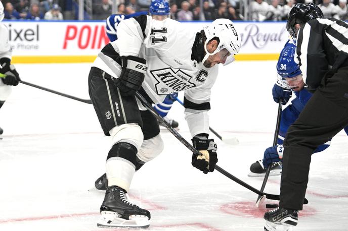 Anže Kopitar Los Angeles Kings | Anže Kopitar je v dobrih 17 minutah na ledu ostal brez točke. | Foto Reuters