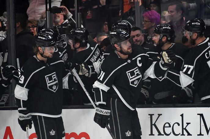 Anže Kopitar | Anže Kopitar se je od leta 2019 poslovil pred domačimi navijači z zmago nad Philadelphia Flyers. | Foto Reuters